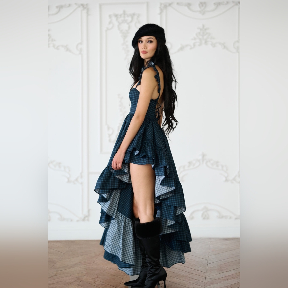 Selkie Legs for Days Farmhouse Dress - Picture 3 of 8